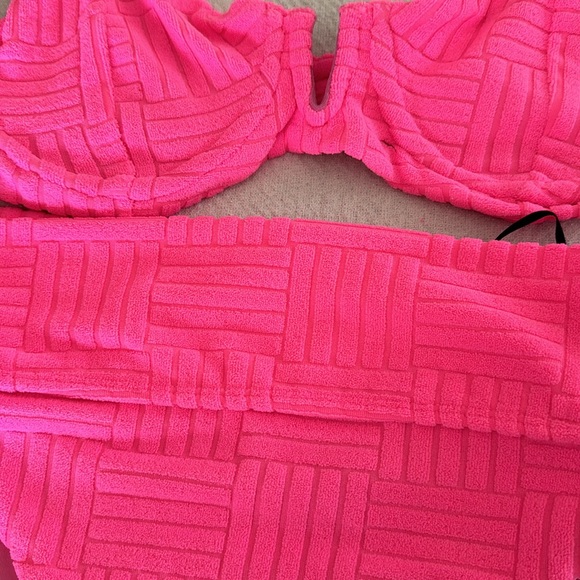 Beach Riot pink bikini set, Top underwire SZ X-Large, bottom sz Large,$196 - Picture 9 of 10
